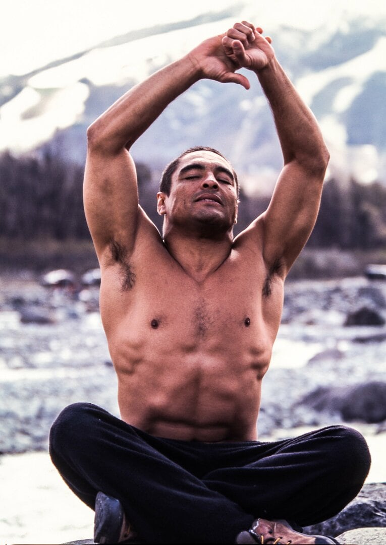 瞑想するヒクソン　©Susumu Nagao