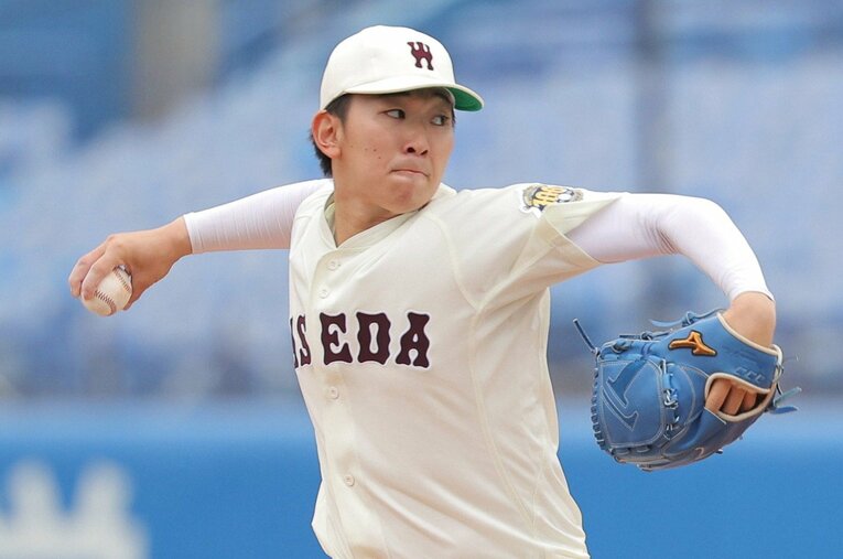 東京六大学野球で史上25人目となるノーヒットノーランを達成した早大4年の伊藤樹。大学進学後、下半身のフィジカルアップが顕著だという ／ photograph by JIJI PRESS