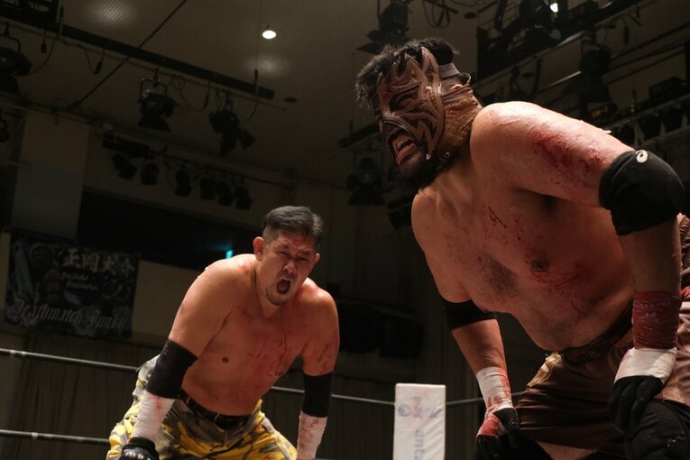 蛍光灯で殴り合い、大流血して…メキシコ人デスマッチファイター「もっと日本にいたい」ビオレント・ジャックの切実な思い「外国人がって…でも、ここがオレの家」(27)