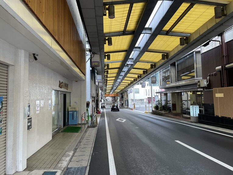 【7月現地取材】阿波池田駅前のアーケード街　©NumberWeb
