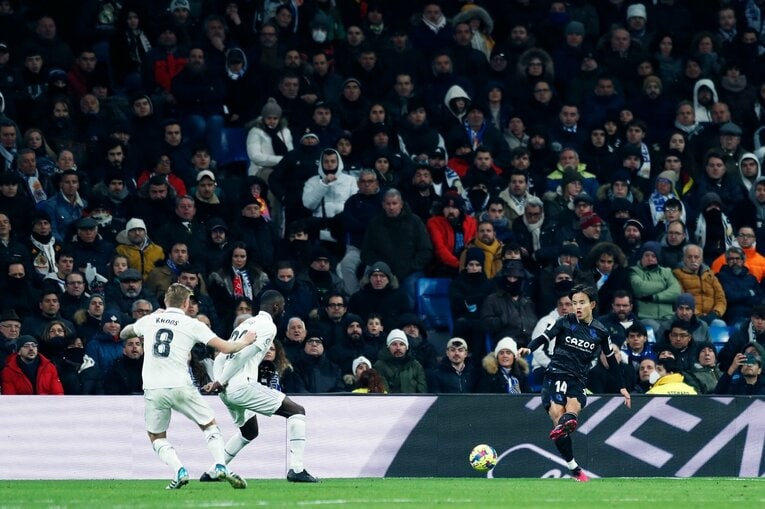 「クボのソックスに穴が！」バルサに続きマドリーも“久保建英が脅威”だった…現地撮影で感じた出色の貢献「クロースが苦虫を」(36)