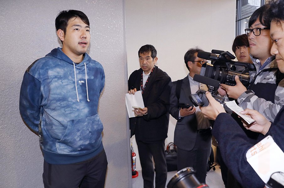 菊池雄星は「プレミアムな存在」。メジャー10球団、交渉の争点。<Number Web> photograph by Kyodo News