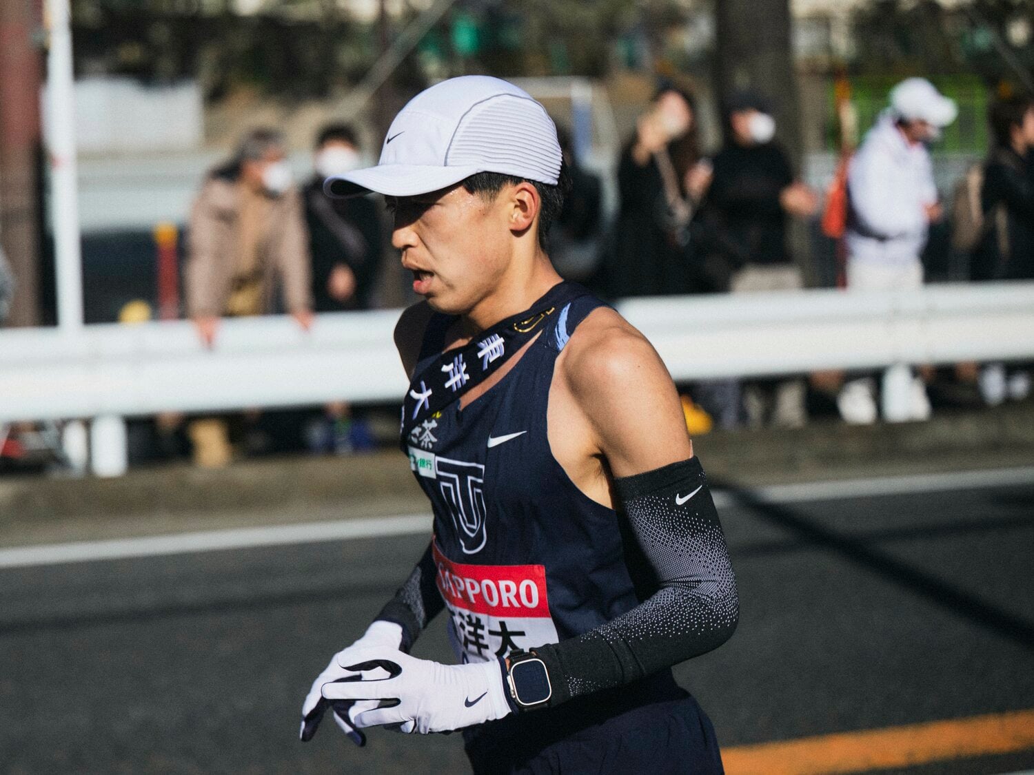 1年生ながら往路の3区に起用された迎　©Yuki Suenaga