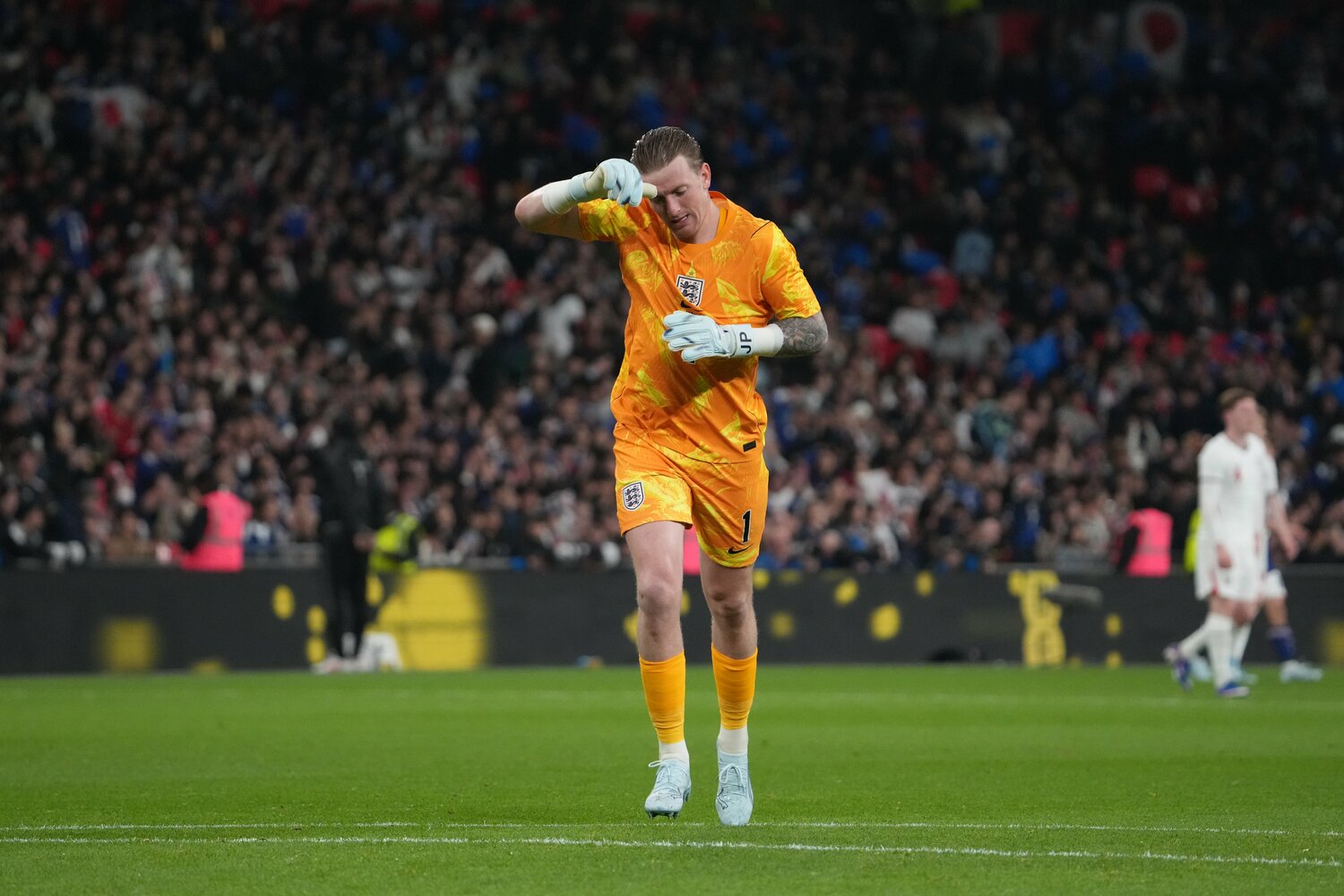 苦々しげな表情を浮かべるジョーダン・ピックフォード　©Masashi Hara