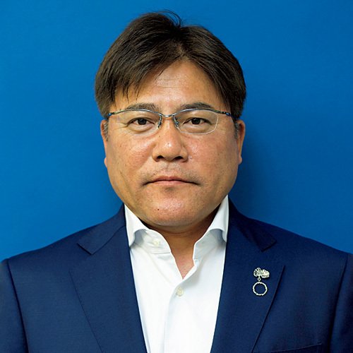 手倉森誠