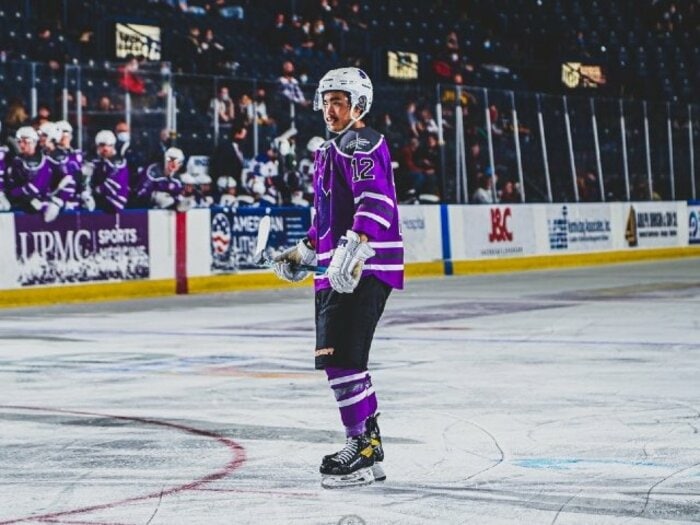 世界最高峰NHLへ…“173cm”小柄な17歳・安藤優作にドラフト指名の可能性 実力で掴んだ王道ルート、中2でカナダへ「ホームシックは一度もない」<Number Web>