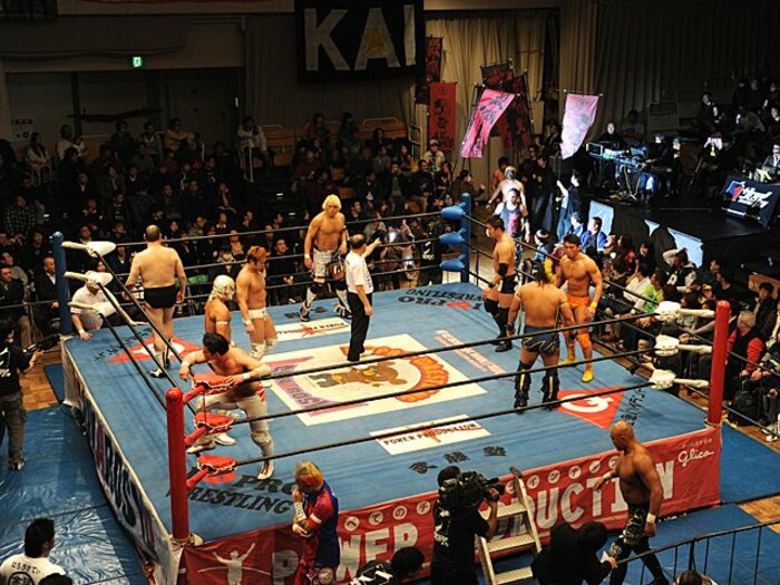 「熾烈な興行合戦」が続く“異常事態”を打開せよ。～プロレス界の共存共栄のために～＜Number Web＞ photograph by Essei Hara