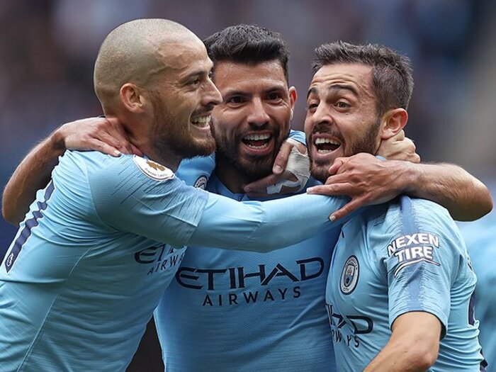 デブライネ離脱も絶好調のマンC。ただしペップも白旗の懸案が2つ。＜Number Web＞ photograph by Getty Images