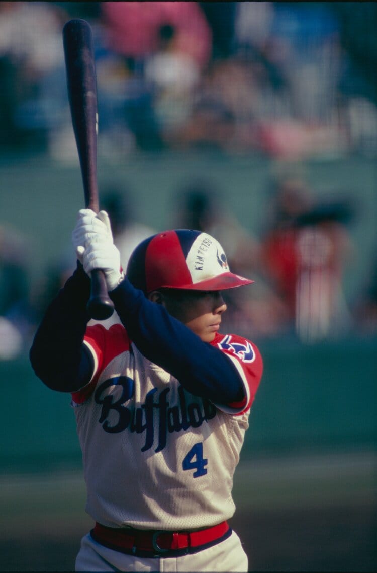 近鉄の伝説的バッターはなぜ“大金を貸し続けた”のか？ 「300万貸した