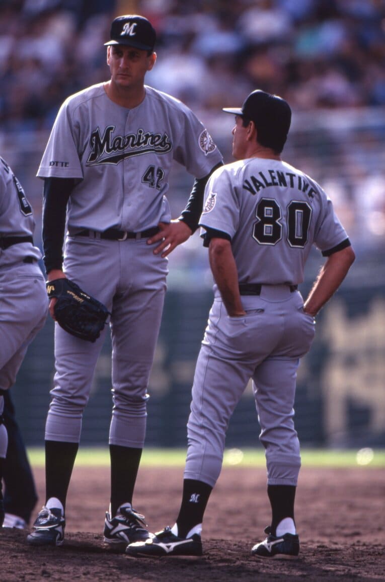 ヒルマンとバレンタイン監督　©Kazuaki Nishiyama