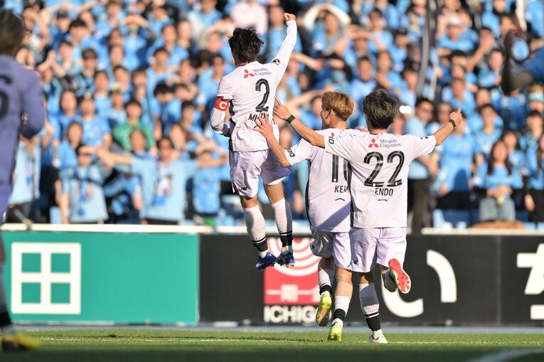 多摩川クラシコではFC東京の室屋成に決勝点を奪われた　©J.LEAGUE