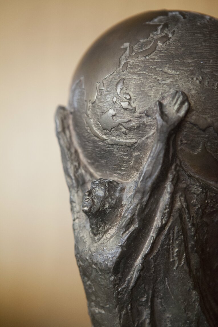 W杯製造工程の様子　©Paolo Vezzoli