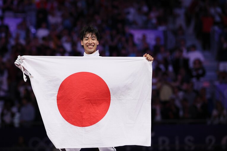 男子エペ個人決勝、加納虹輝vs.ヤニック・ボレル　©JMPA