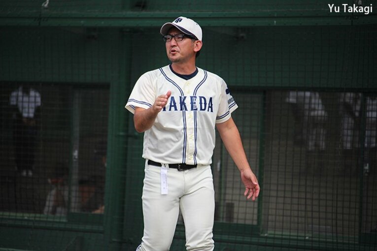 武田高校・岡嵜雄介監督 ／ photograph by Yu Takagi