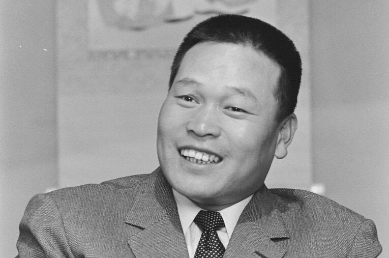 現役引退後の中西太（1971年撮影）。数々の伝説を残した「怪童」は、指導者としても多くの強打者を育て上げた名伯楽だった ／ photograph by BUNGEISHUNJU