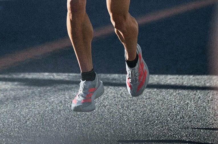 昨年はじめてシェアトップの座についたアディダスは今回どんなシューズを投入したのか？　激戦の箱根シューズ勢力図を読む！　©Yuki Suenaga