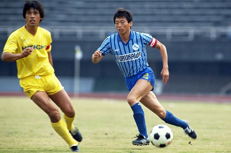 現役時代の西野朗vs岡田武史 ／ photograph by Shinichi Yamada/AFLO