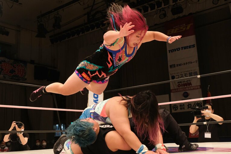 センダイガールズの11.23後楽園大会メインにて行われた「チーム200キロ」橋本千紘&優宇vsアンドラス宮城&響