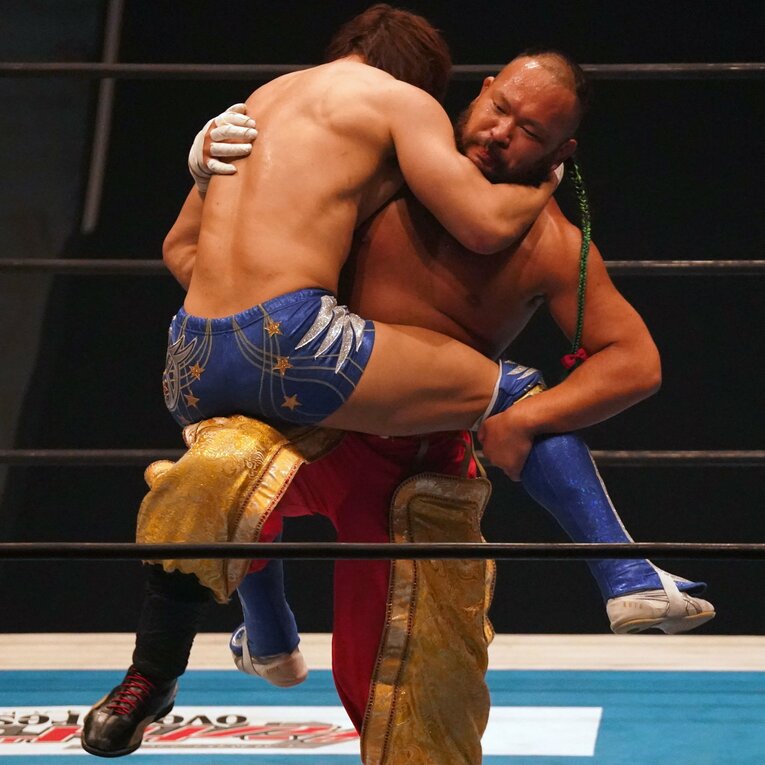 飯伏とグレート-O-カーンはシングル初対決