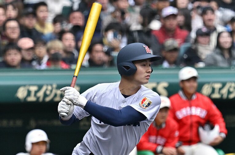 2025年センバツ優勝校となった横浜。この大会の打撃データを見ると、新規格バット2年目の興味深い傾向が見えた ／ photograph by Hideki Sugiyama