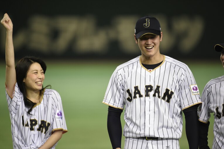 2016年の侍ジャパン強化試合　©BUNGEISHUNJU