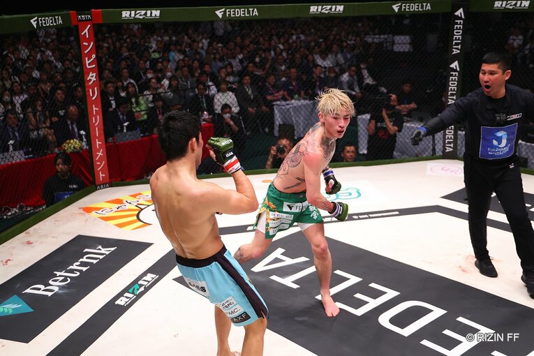 『RIZIN LANDMARK 5』斎藤裕vs平本蓮　©RIZIN FF