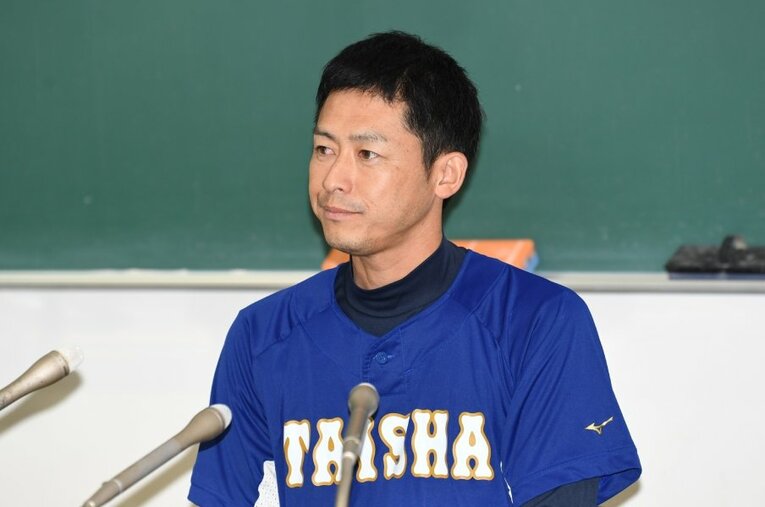 大社のドラフトに密着。藤原の名前は呼ばれず…直後に石飛監督が姿を現した ／ photograph by Kota Inoue