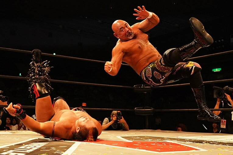 武藤敬司56歳、どう生涯現役を貫く？挑戦し続ける“サイボーグ化”した体。(2)