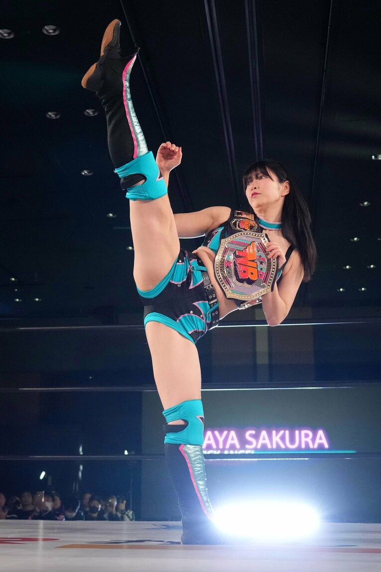 “ハイキックエンジェル”の愛称を持つさくらあや　©Essei Hara