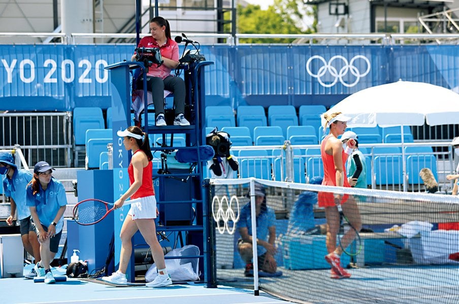 東京五輪で使われたテニスの審判台は“なんと20万円超”の高級品だった！ 担当者が語る「作るのは飛騨高山一流の木工職人」＜Number Web＞ photograph by JMPA