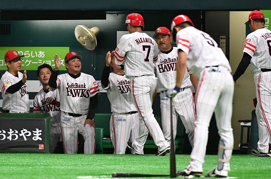 2017年の工藤監督と藤本コーチ ©Hideki Sugiyama