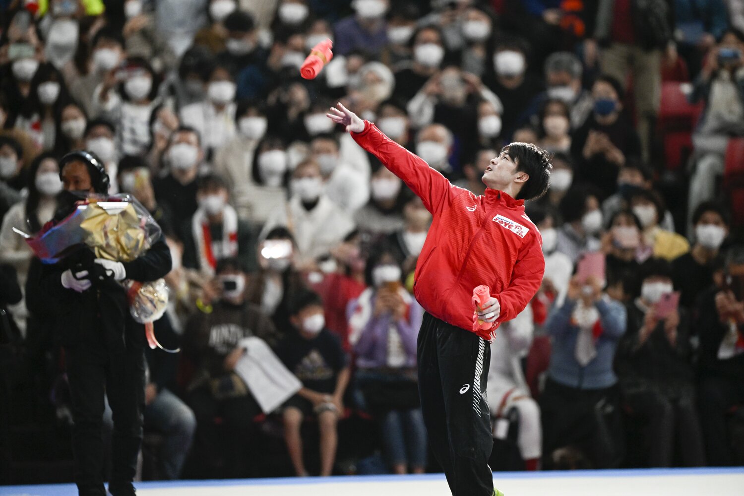 ©Asami Enomoto　※写真をクリックしていくと、引退試合の他カット＆昔の内村航平写真など貴重写真がご覧になれます