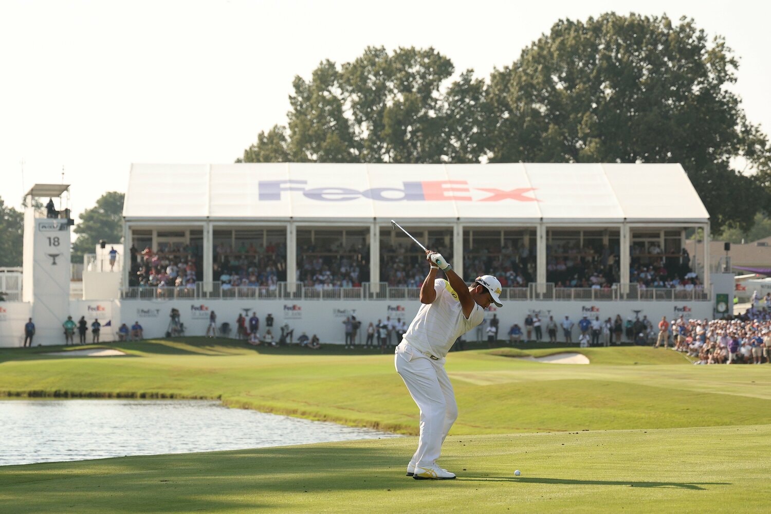 プレーオフ残り2戦、初の年間王者への戦いがまた始まる　©︎Getty Images
