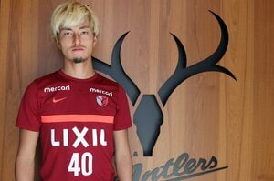 “ファミリーを大事にする男”鈴木優磨（26歳）が小笠原満男にした“相談”とは？「この人がそう言ってるんだから、大丈夫なんだなあって」