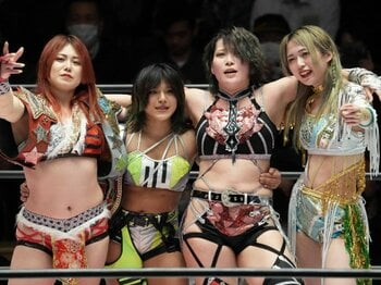 スターダム“最後の試合”でこらえた涙…退団する林下詩美と黄金世代の絆「お前は本当の同期だから」マリーゴールドで始まる“自分のための挑戦”＜Number Web＞ photograph by Essei Hara