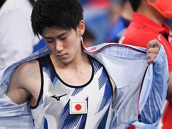 《19歳史上最年少金メダル》体操新王者・橋本大輝は何がすごいのか　高難度の技への挑戦と「常に前だけを見て…」＜Number Web＞ photograph by Asami Enomoto／JMPA