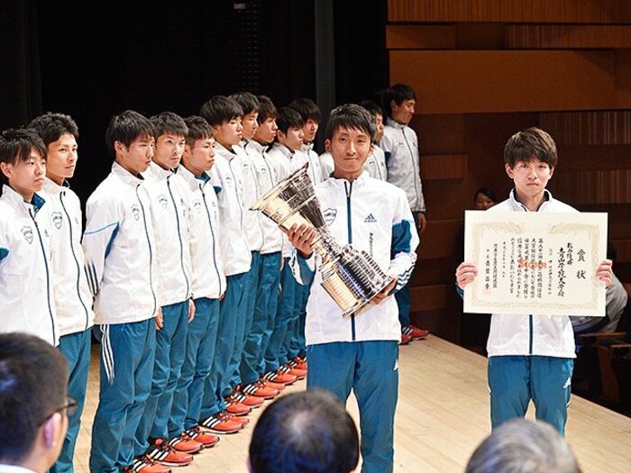 箱根駅伝は“修行”から檜舞台に。青学のワクワクと、服部勇馬の言葉。＜Number Web＞ photograph by Hirofumi Kamaya