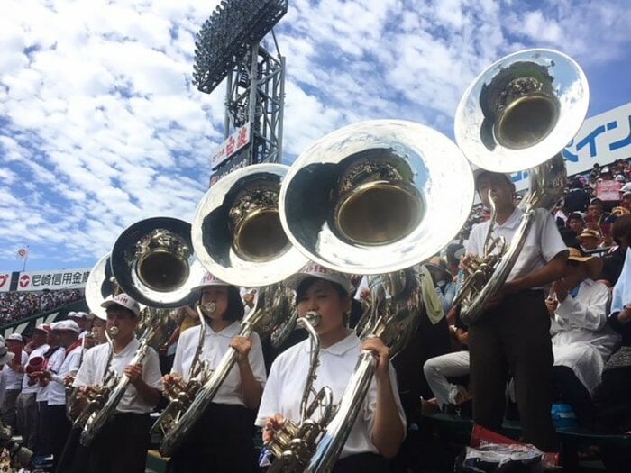 なぜ高校球児は応援曲を真似たがる?甲子園の画一化とオリジナル曲の期待。<Number Web> photograph by Yukiko Umetsu