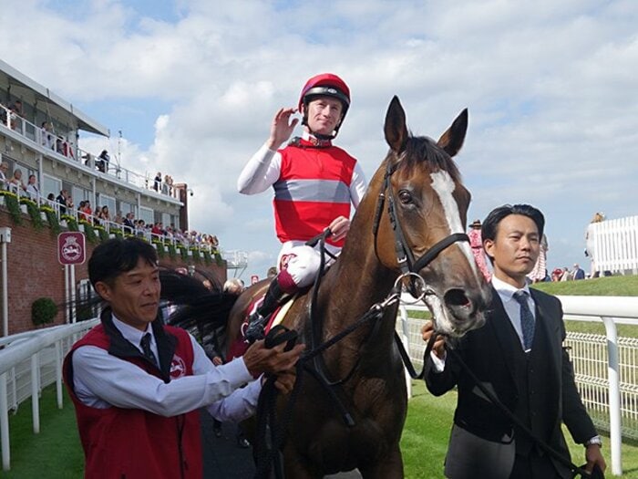 名手マーフィー騎手に導かれて。ディアドラ、初の海外GI制覇達成。＜Number Web＞ photograph by Satoshi Hiramatsu