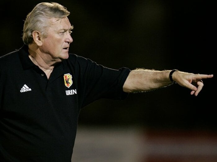 「エンドウとケンゴはいい選手だ。だから“走れ”と解説で言え」オシムが山本昌邦へ密かに伝えたこと「オシムさんは必ず相手の監督を…」＜Number Web＞ photograph by Takuya Sugiyama