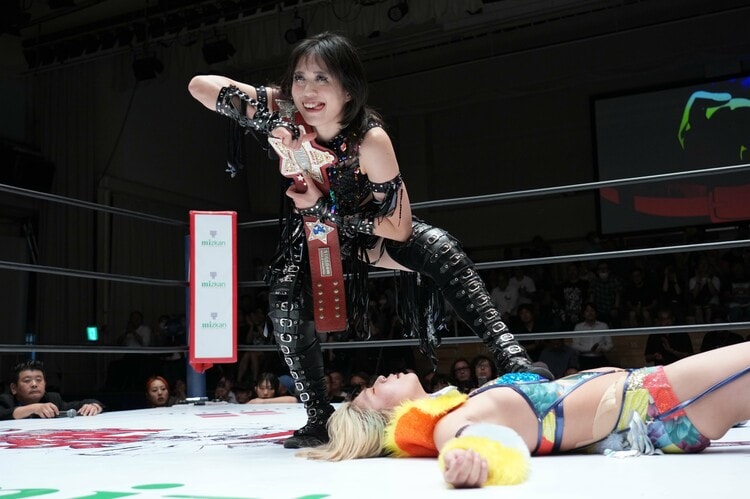 女子プロレス界「ブームの中心」上谷沙弥の“異常な勢い”「40秒もかかっ