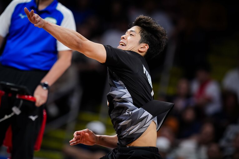 宮浦健人（VNLアメリカ戦）　©︎Volleyball World