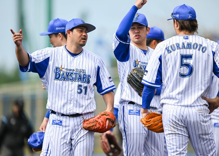 沖縄キャンプでの様子。石井コーチはチームの雰囲気を「変わりつつある」と評価している　©Nanae Suzuki