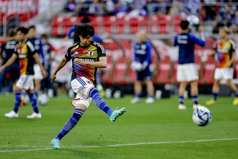 練習中の三笘薫　©︎Kiichi Matsumoto