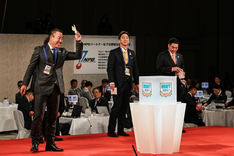 【2024ドラフト会議】引き当てたのは中日　©︎Nanae Suzuki