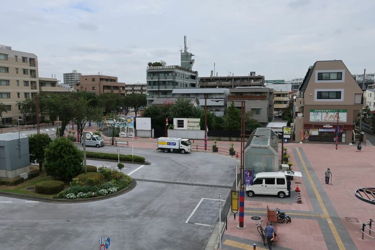 北口のロータリー