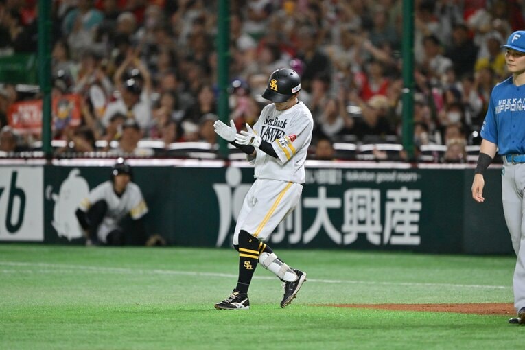 ［第6戦］第5戦まで15打席ノーヒットだった牧原大にようやく快音が　©Hideki Sugiyama