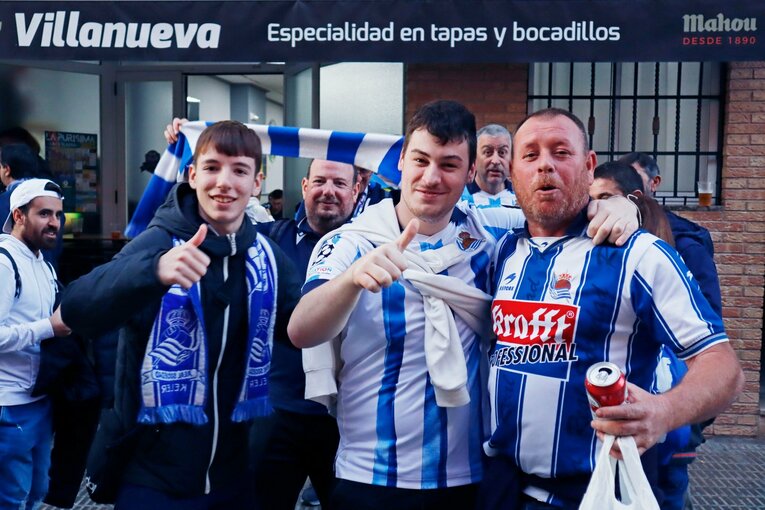 サンセバスチャンから駆けつけたサポーター。仲間から「お前はナバーロからだろ！」と出身地詐称疑惑も