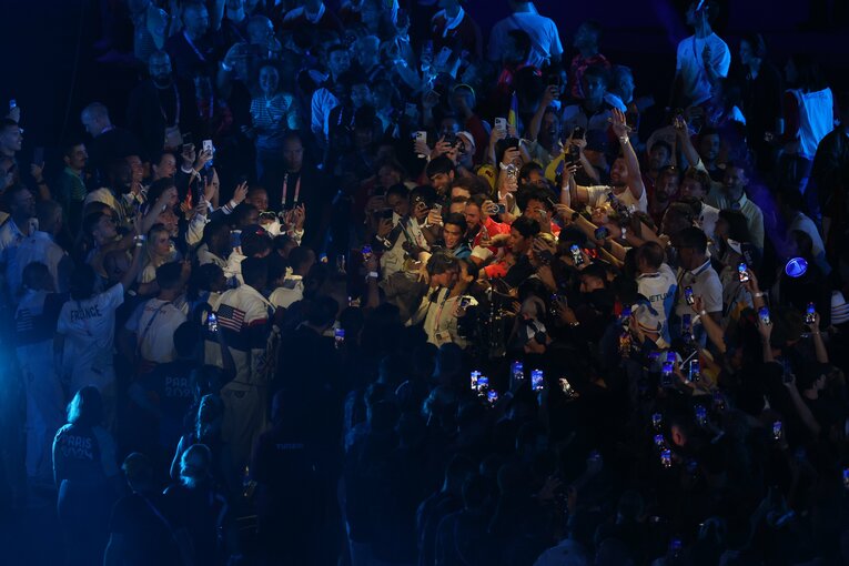 トム・クルーズ登場で大騒ぎ（全10枚中の5枚目）　©Tetsuya Higashikawa/JMPA