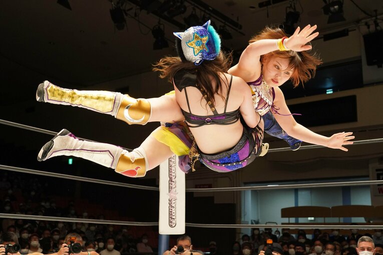 北大法学部卒→外資系企業から異例の転身…スターダムで奮闘する月山和香（30歳）はなぜプロレスラーになったのか？《特別グラビア》(44)